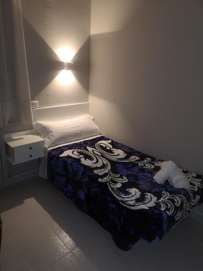 Hostal Conde De Lemos ปอนเฟร์ราดา ภายนอก รูปภาพ